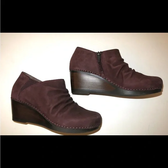 Dansko Comfort wedge heel ankle boots bootie slouchy Sheena suede